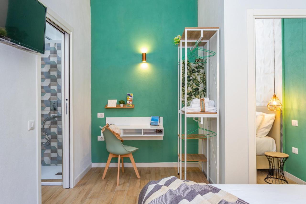 Domus Laetitiae Rooms & Apartments Quartu Sant'Elena Exterior photo