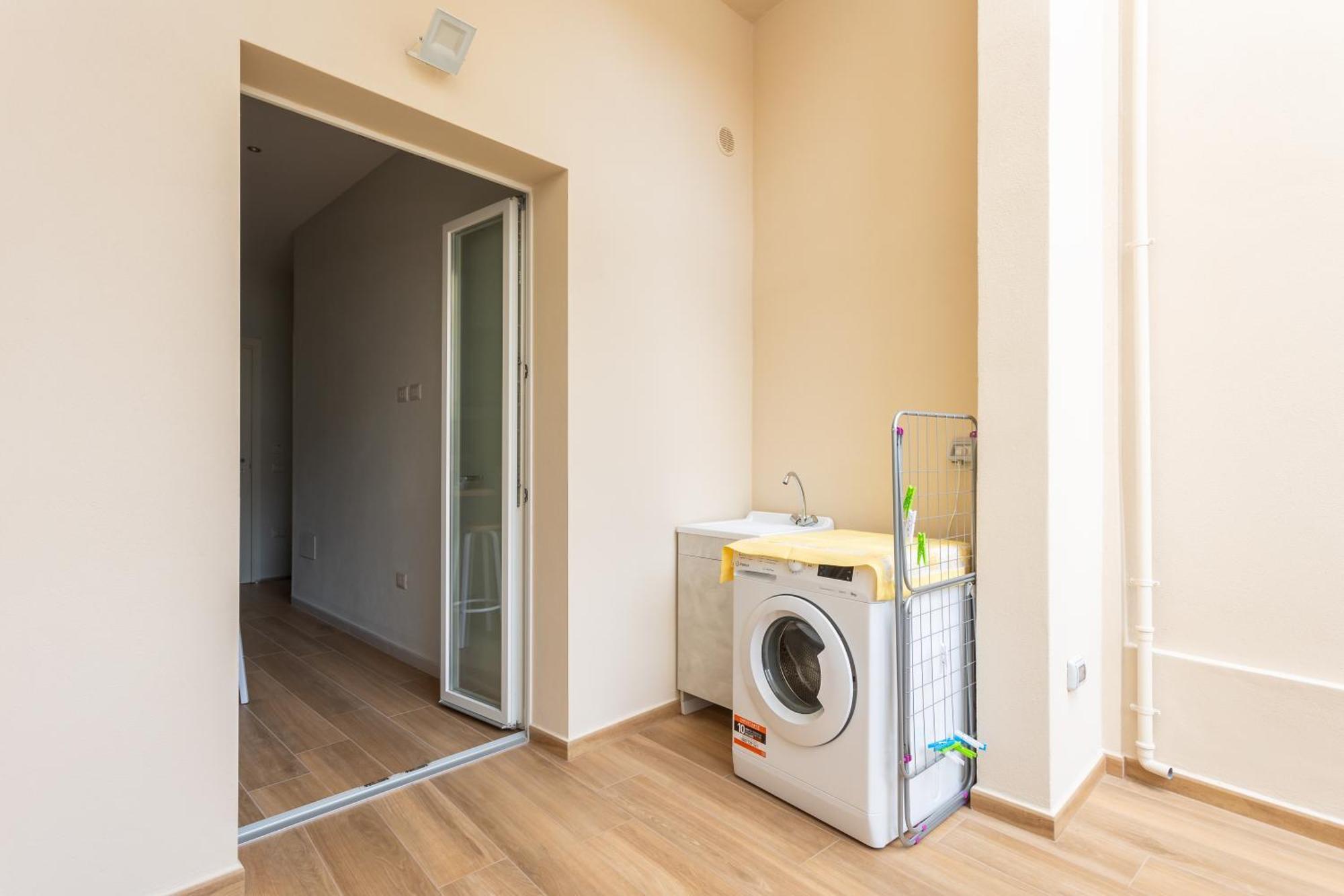 Domus Laetitiae Rooms & Apartments Quartu Sant'Elena Exterior photo